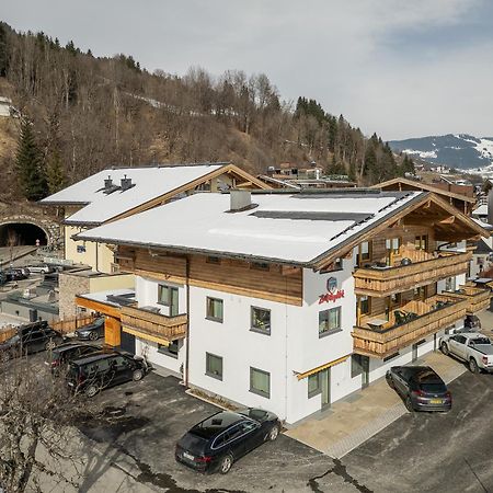 Appartements Zwoelferkogelblick Saalbach-Hinterglemm Exteriör bild